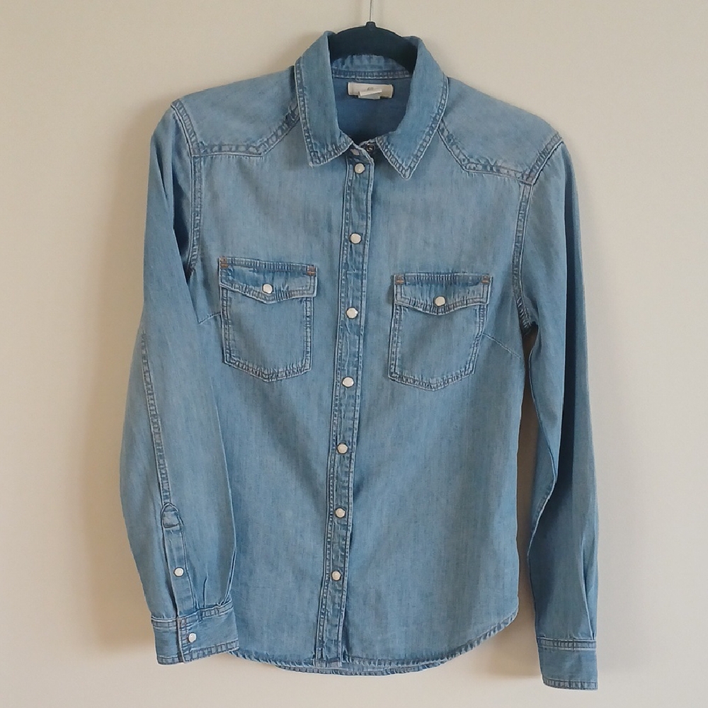 H&M Womens XS Western light denim pearl snap